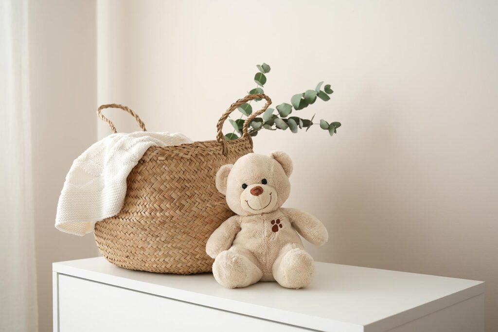 How often to wash the baby's toys