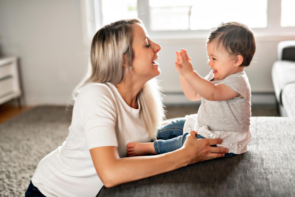 Proper development of a baby from 4 to 6 months