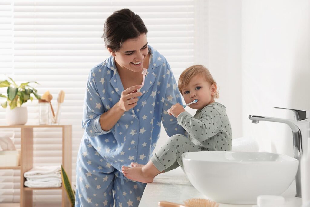 When to start brushing the teeth
