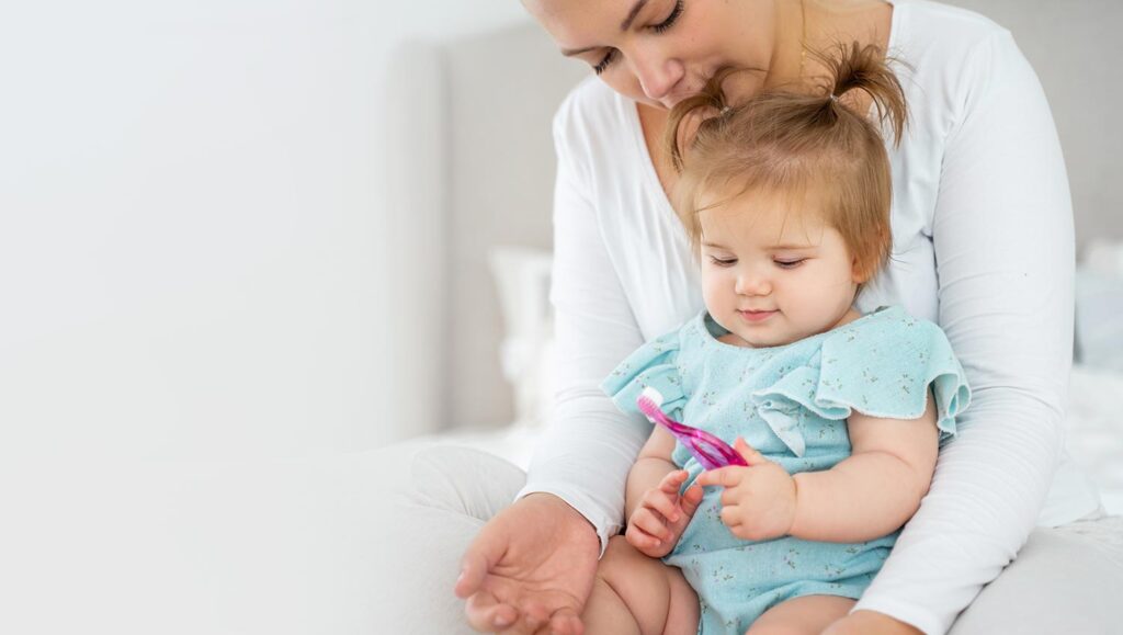 When to start brushing the teeth